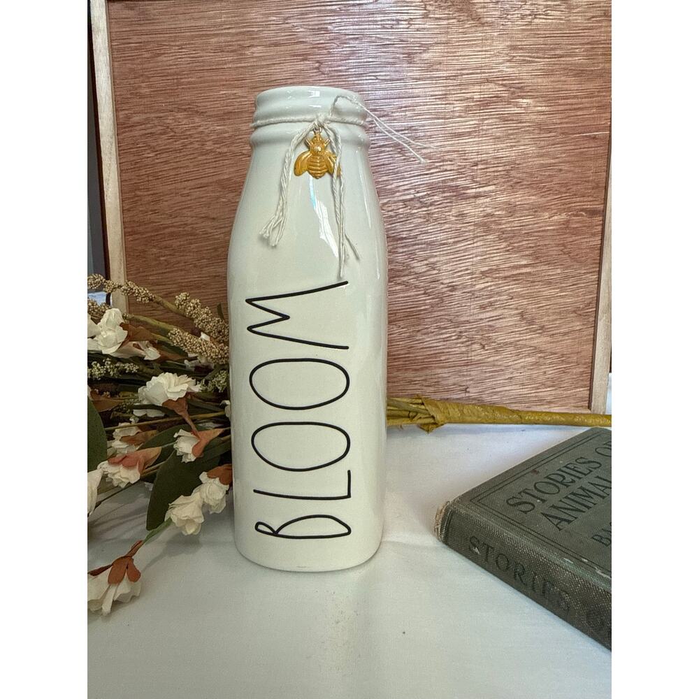 Rae Dunn “BLOOM” Vase – Bee Charm – 7.25”